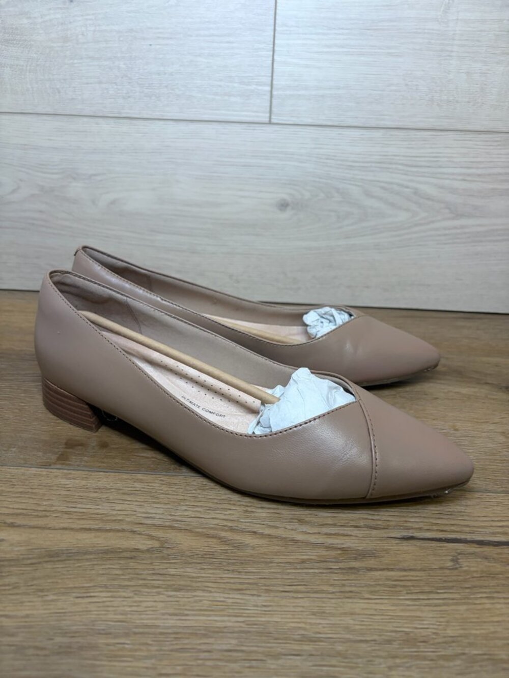 Clarks Natalyn Wish Warm Beige Tan Leather Pointed Toe Ballet Flats 11M